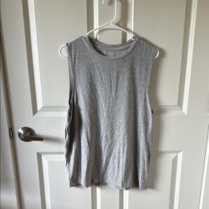 Beyond Yoga Gray Sleeveless Muscle Tee Relaxed Fit